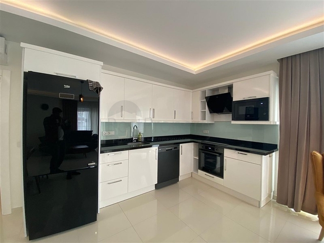 Светлая квартира 2+1 в Махмутларе на высоком этаже