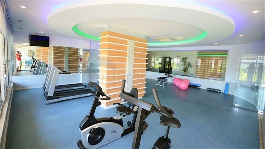 Квартира планировки 2+1 в комплексе с богатой инфраструктурой