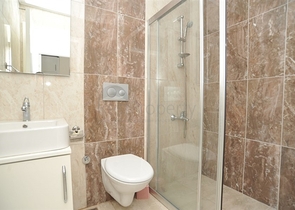 Дуплекс 3+1 с мебелью рядом с морем в районе Кестель