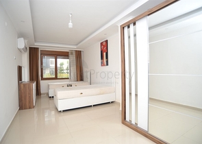 Дуплекс 3+1 с мебелью рядом с морем в районе Кестель