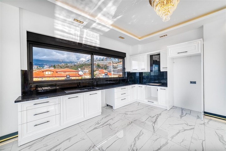 Эксклюзивная вилла с потрясающим видом на Средиземное море