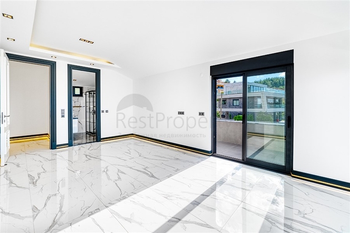 Эксклюзивная вилла с потрясающим видом на Средиземное море