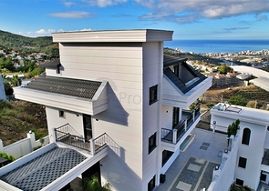 Эксклюзивная вилла с потрясающим видом на Средиземное море