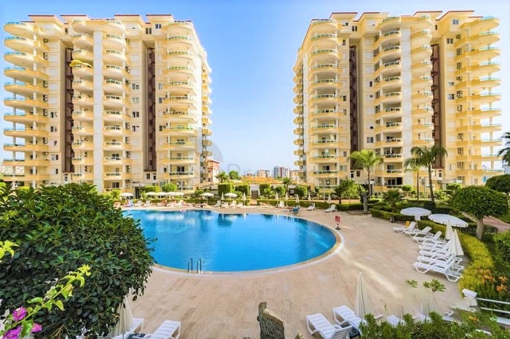 Квартира с готовым дизайнерским решением 2+1 в Махмутларе