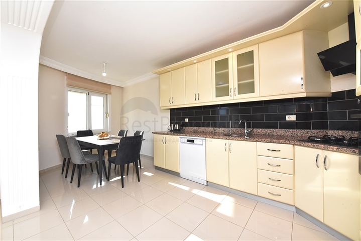 Квартира с готовым дизайнерским решением 2+1 в Махмутларе