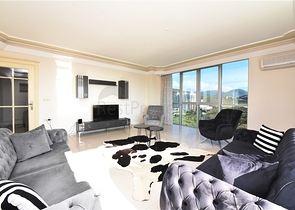 Квартира с готовым дизайнерским решением 2+1 в Махмутларе