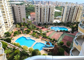 Квартира с готовым дизайнерским решением 2+1 в Махмутларе