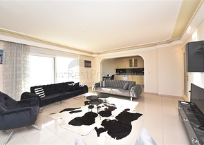 Квартира с готовым дизайнерским решением 2+1 в Махмутларе