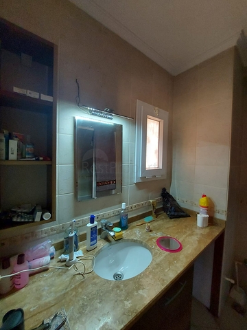 Трехкомнатная Квартира с Видом На Море и с Садом