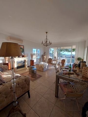 Трехкомнатная Квартира с Видом На Море и с Садом