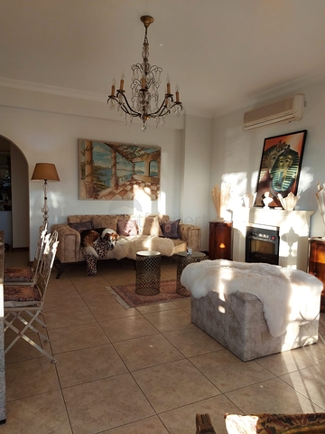 Трехкомнатная Квартира с Видом На Море и с Садом