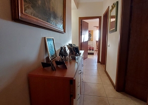 Трехкомнатная Квартира с Видом На Море и с Садом