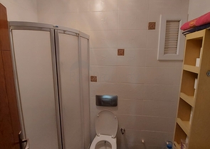 Трехкомнатная Квартира с Видом На Море и с Садом