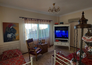 Трехкомнатная Квартира с Видом На Море и с Садом