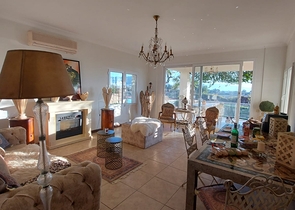 Трехкомнатная Квартира с Видом На Море и с Садом