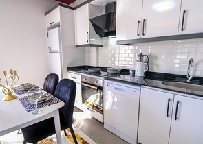 Меблированная квартира 1+1 в современном комплексе в районе Махмутлар