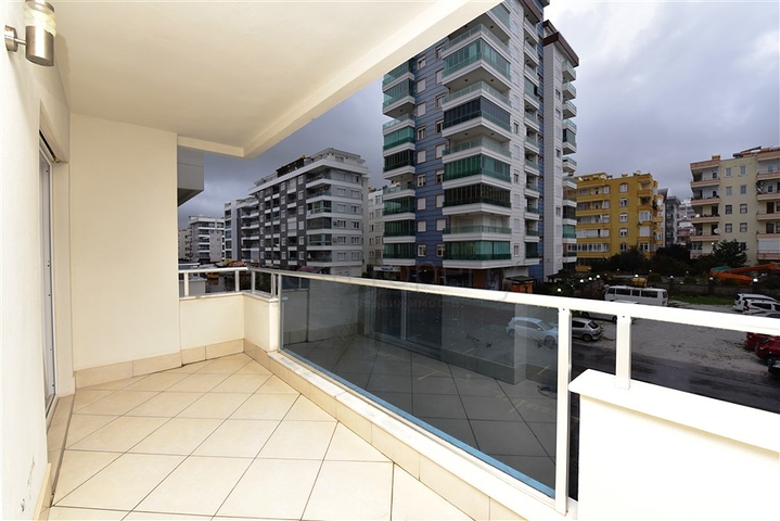 Квартира 1+1 на аренду в Махмутларе