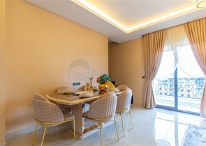 Пентхаус 2+1 с отдельной кухней и дизайнерским оформлением