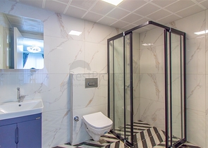 Пентхаус 2+1 с отдельной кухней и дизайнерским оформлением