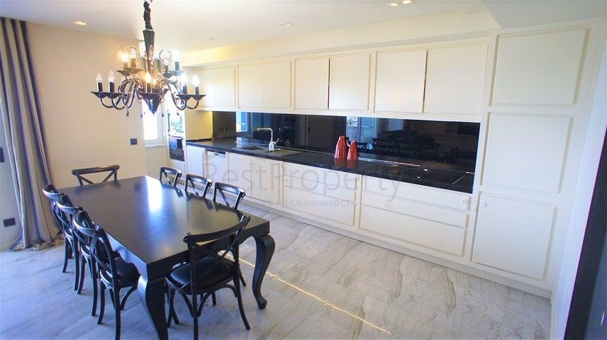 Апартаменты планировкой 3+1 в районе Тосмур с видом на море