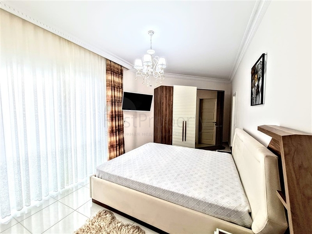 Трехкомнатная меблированная квартира