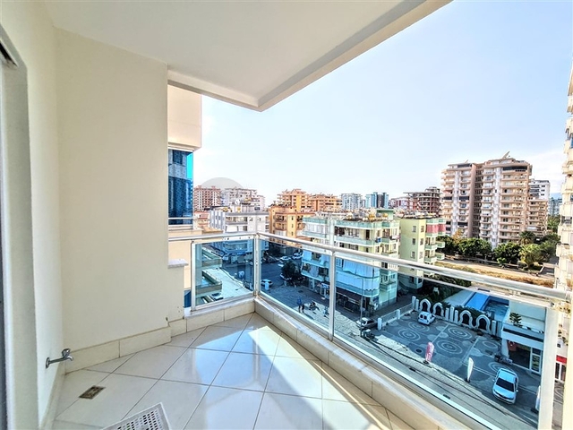 Трехкомнатная меблированная квартира