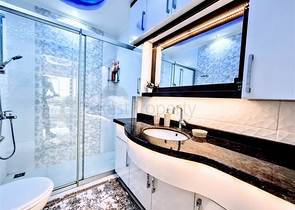 Трехкомнатная меблированная квартира