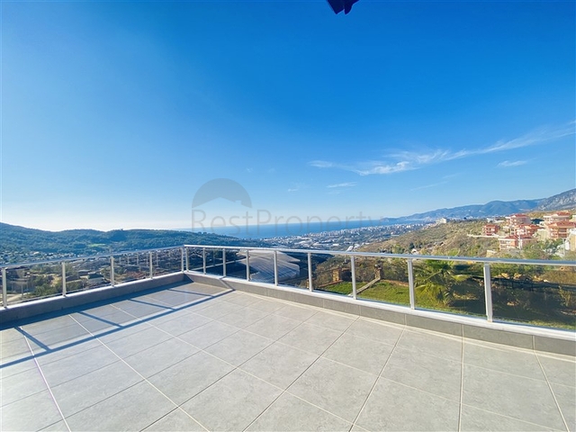 Просторная отдельно стоящая вилла 5+1 в районе Каргыджак