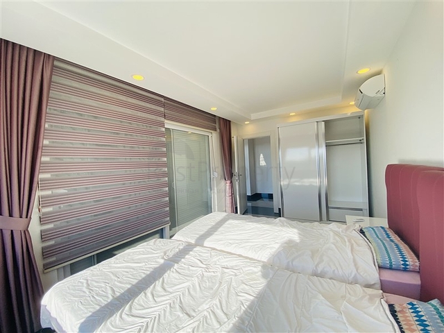 Просторная отдельно стоящая вилла 5+1 в районе Каргыджак