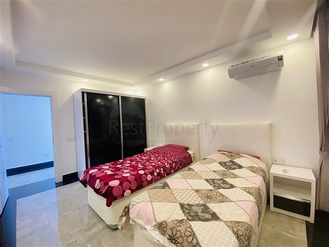 Просторная отдельно стоящая вилла 5+1 в районе Каргыджак