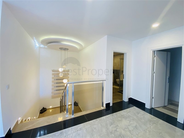 Просторная отдельно стоящая вилла 5+1 в районе Каргыджак