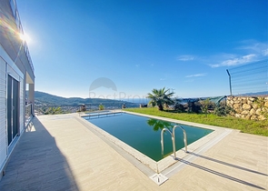 Просторная отдельно стоящая вилла 5+1 в районе Каргыджак