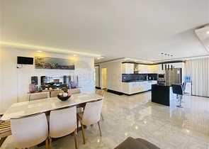 Просторная отдельно стоящая вилла 5+1 в районе Каргыджак