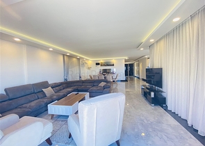 Просторная отдельно стоящая вилла 5+1 в районе Каргыджак