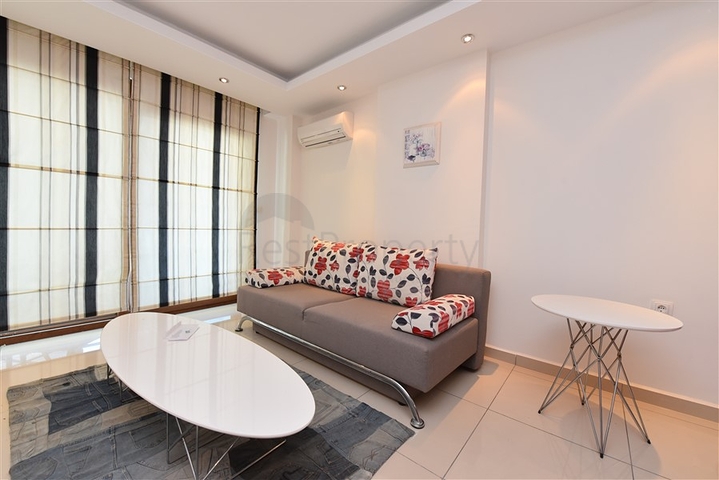 Квартира- студия с балконом и террасой