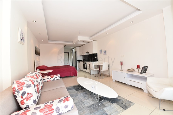 Квартира- студия с балконом и террасой