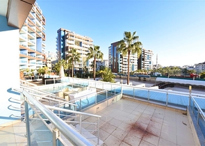 Квартира- студия с балконом и террасой