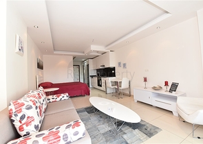 Квартира- студия с балконом и террасой