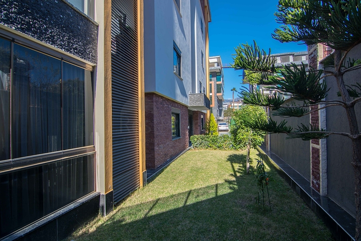 Шикарный садовый дуплекс 4+1 в районе Оба 