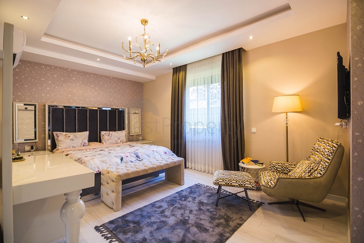 Шикарный садовый дуплекс 4+1 в районе Оба 