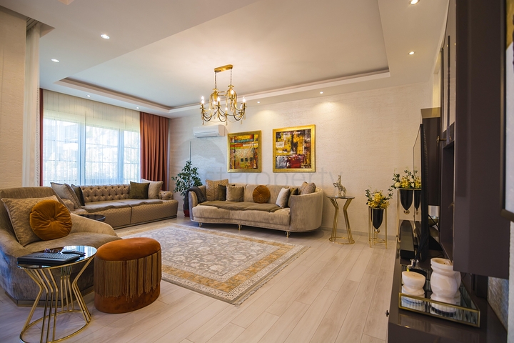 Шикарный садовый дуплекс 4+1 в районе Оба 