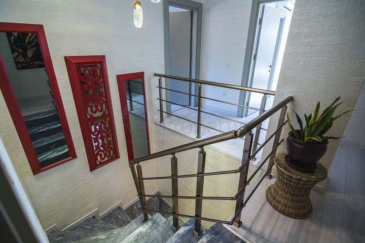 Шикарный садовый дуплекс 4+1 в районе Оба 