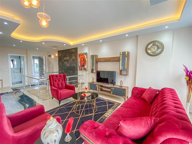 Cадовый дуплекс в Кестеле в 100 м от моря