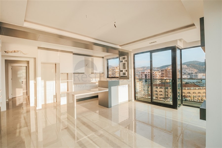 Апартаменты планировкой 2+1 в комплексе на первой береговой линии