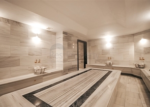 Апартаменты планировкой 2+1 в комплексе на первой береговой линии