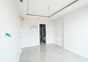 Апартаменты планировкой 2+1 в комплексе на первой береговой линии