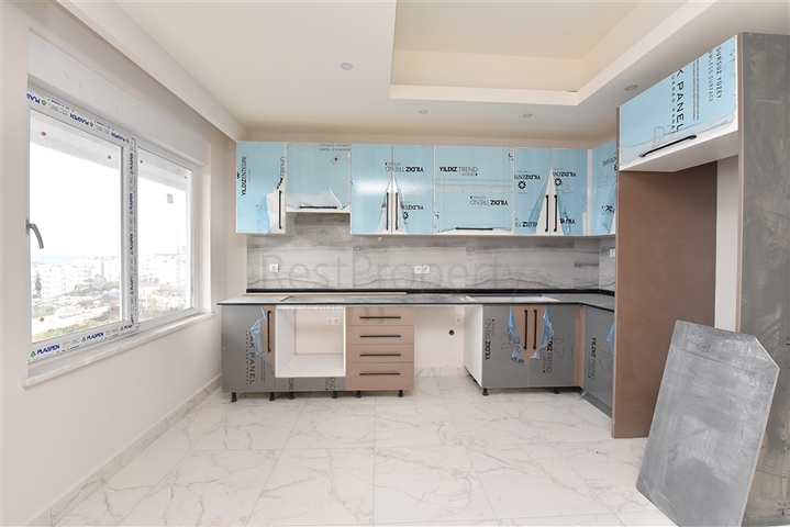 Пентхаус 3+1 с видом на море и горы в районе Авсаллар 