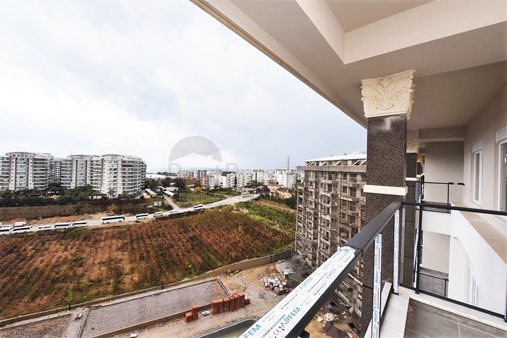 Пентхаус 3+1 с видом на море и горы в районе Авсаллар 