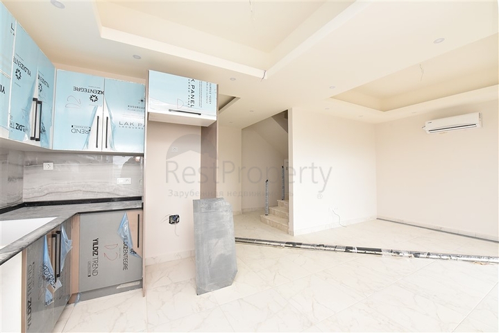 Пентхаус 3+1 с видом на море и горы в районе Авсаллар 