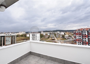 Пентхаус 3+1 с видом на море и горы в районе Авсаллар 